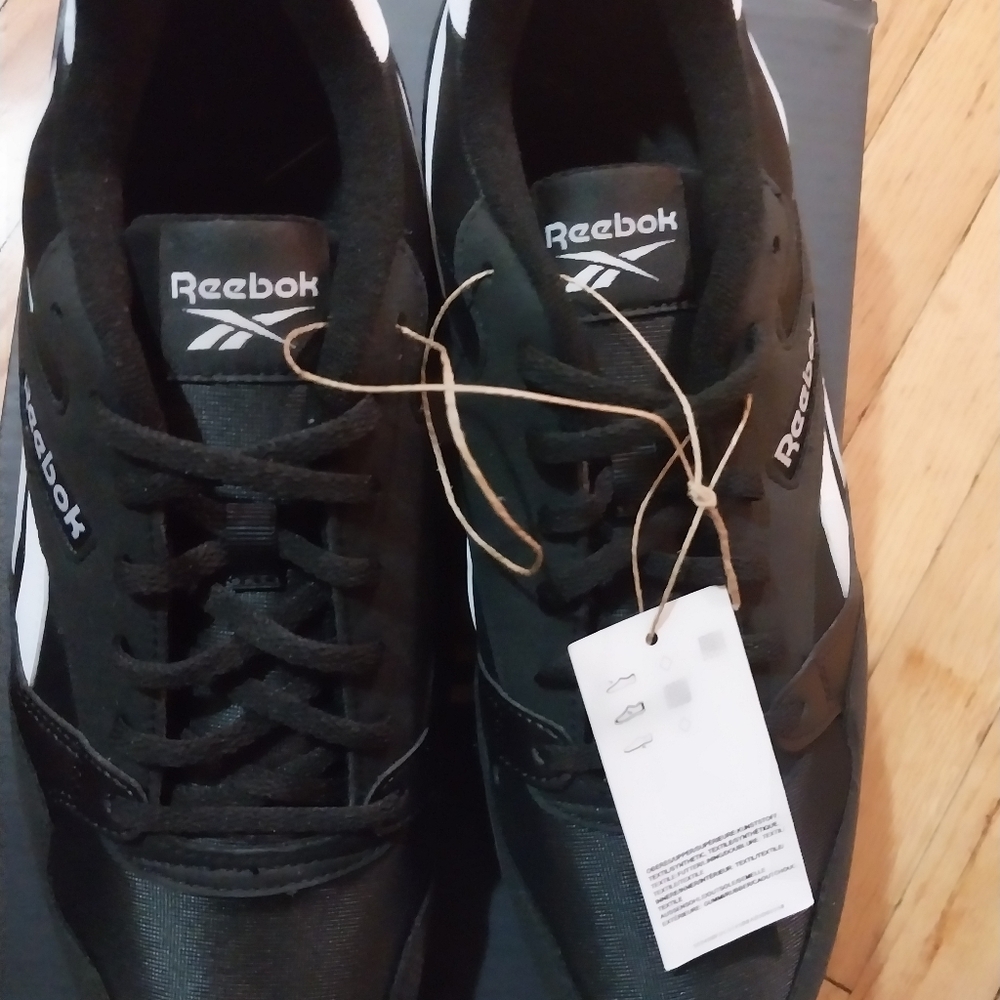 UNISEX REEBOK SNEAKERS